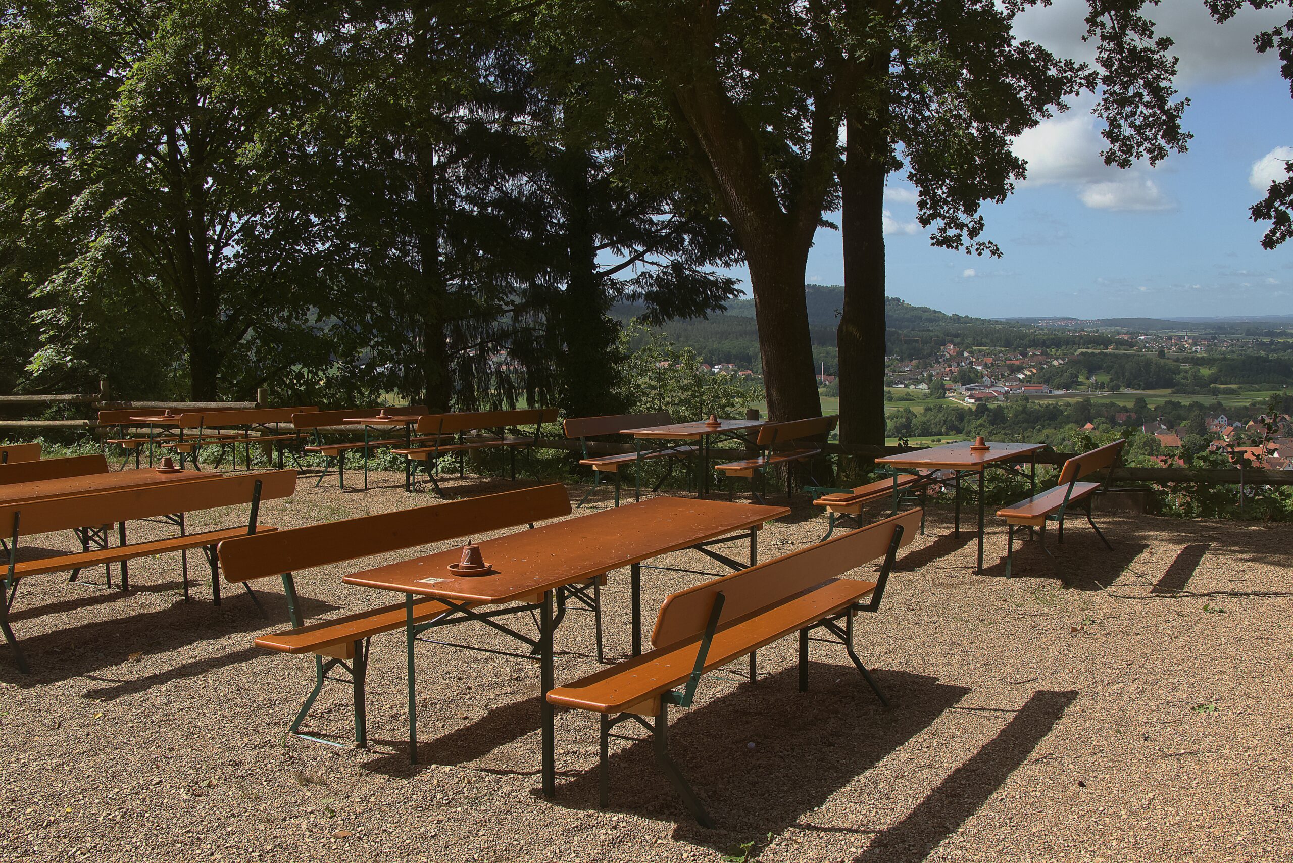 anaterate-beer-garden-6464442